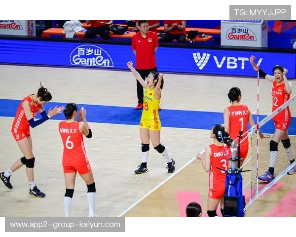 中国女排对战塞尔维亚:关键局惊险取胜 中国女排对战塞尔维亚:关键局惊险取胜